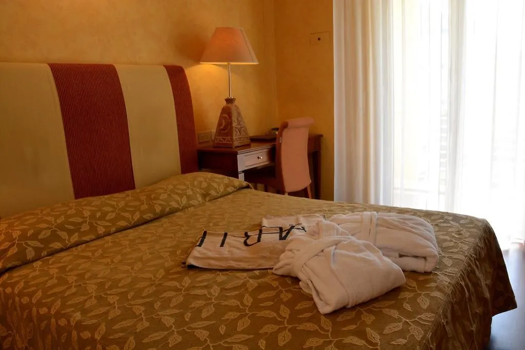 AmbientHotels Panoramic Rimini 3*,